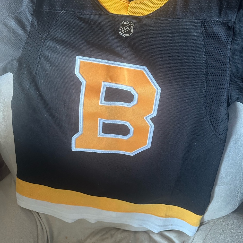 Black and Yellow NHL Jersey with Large B